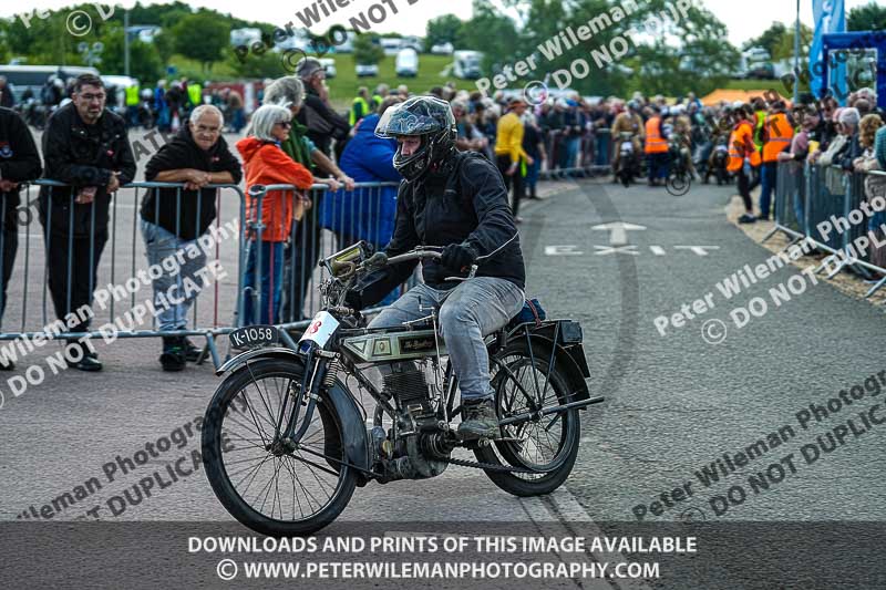 Vintage motorcycle club;eventdigitalimages;no limits trackdays;peter wileman photography;vintage motocycles;vmcc banbury run photographs